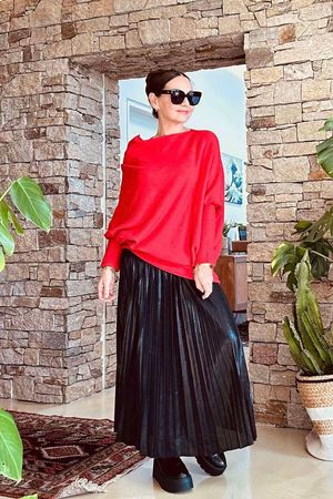 Made in Italy Huggle Asymmetric Draped Knit Jumper Rouge 